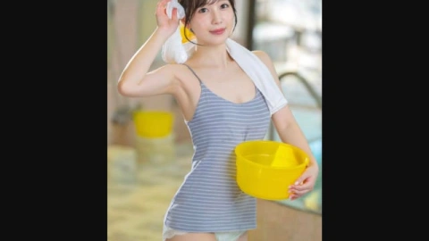 Cô chủ nhà tắm dâm đãng và cậu bạn thân thuở nhỏ